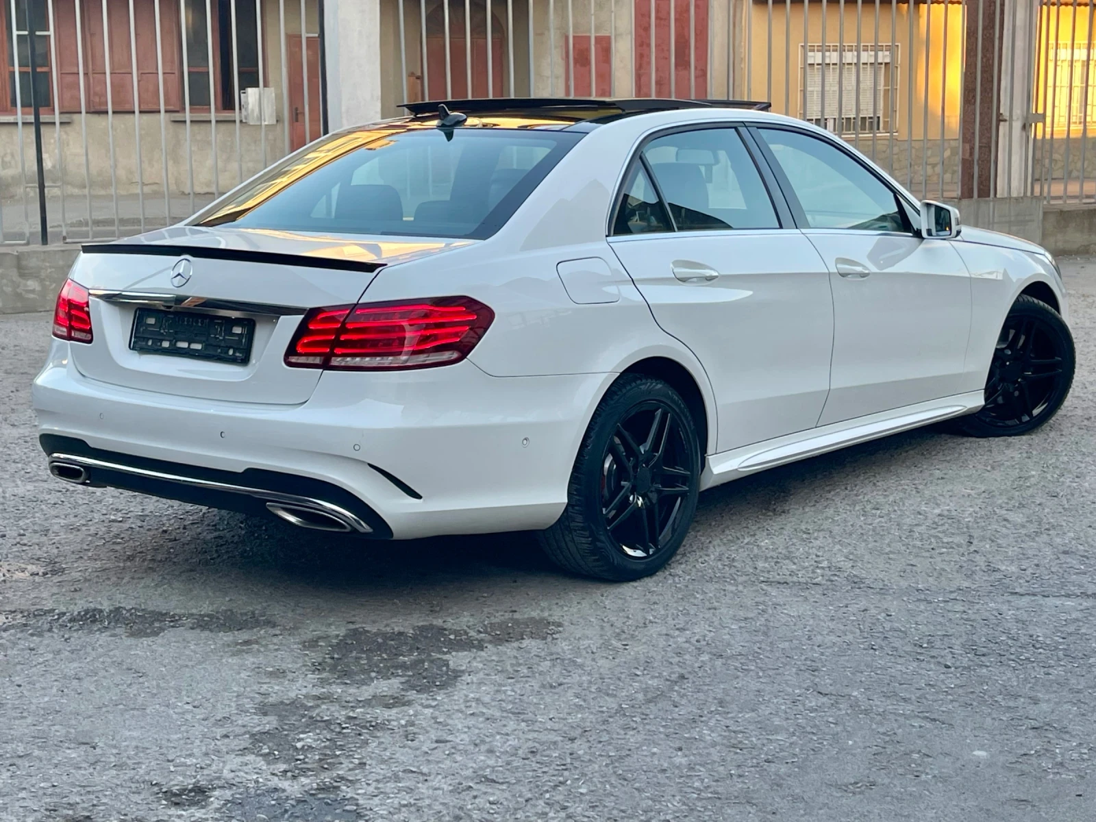 Mercedes-Benz E 350 CDI-AMG-PANO-FACE-9G-360CAM-DISTR-�����-FULL-TOP | Mobile.bg � ����������� 4