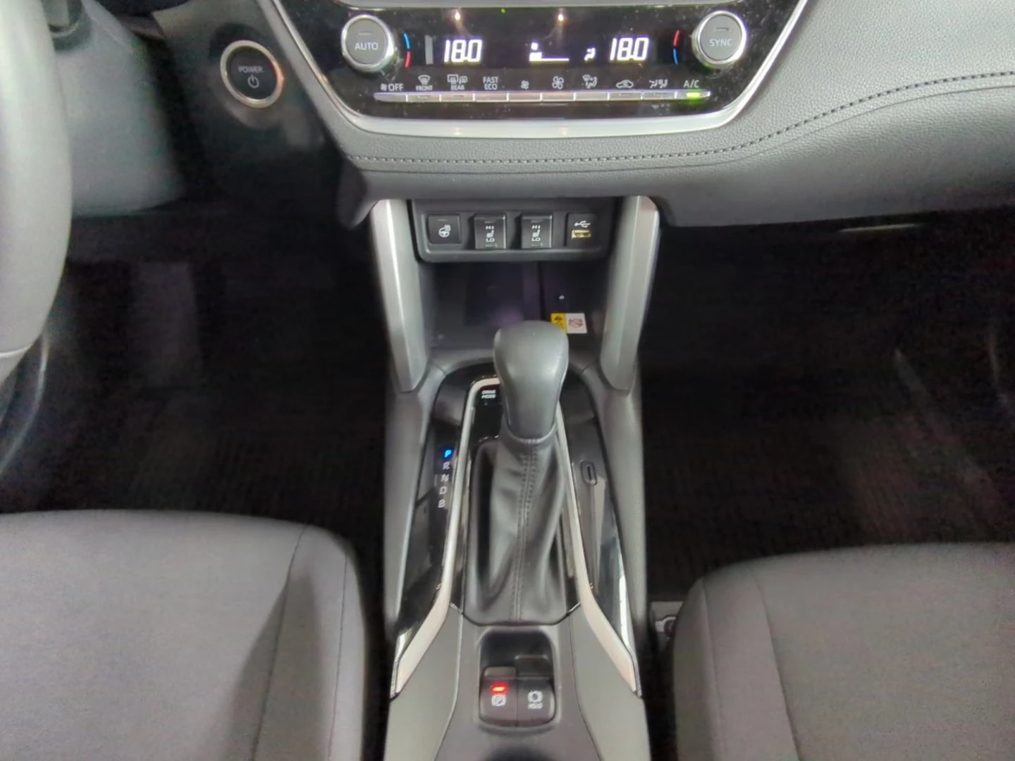 Toyota Corolla Cross 2.0HEV/152HP/TEAM-D/CAM/NAVI/KLESS/108a | Mobile.bg � ����������� 15