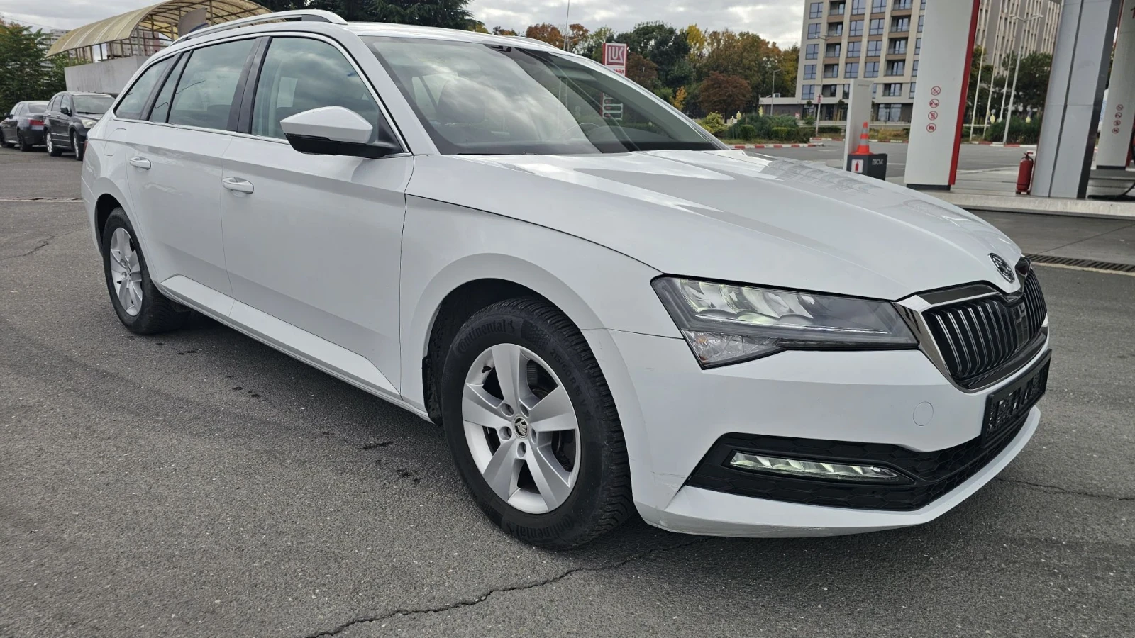Skoda Superb 1.5  turbo- 7 Gyronik 
