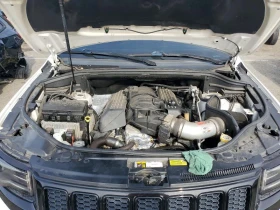 Jeep Grand cherokee SRT8* 6.4L V8 470HP* Кожа* ПАНО* CARFAX, снимка 12