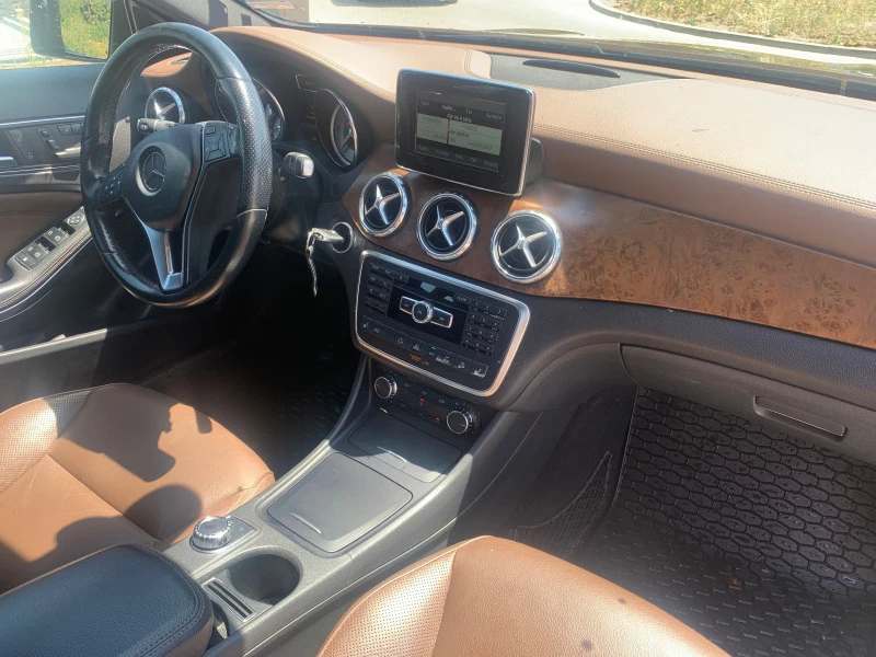 Mercedes-Benz GLA 220 4x4, снимка 10 - Автомобили и джипове - 46976994