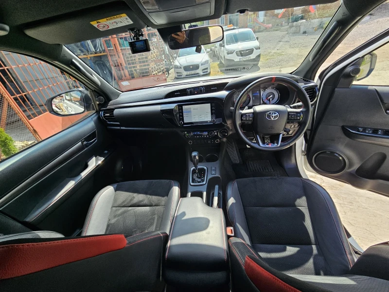 Toyota Hilux GR 2.4d, снимка 10 - Автомобили и джипове - 50275638