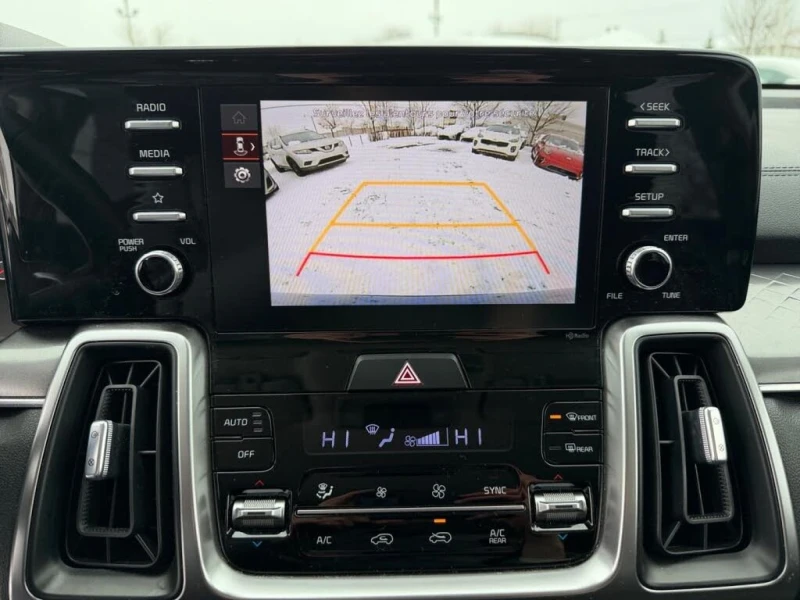 Kia Sorento X-Line* AWD* АвтоКредит* (ЦЕНА ДО БГ)* , снимка 10 - Автомобили и джипове - 53342067