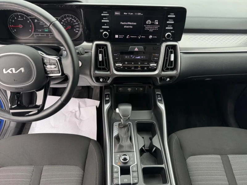 Kia Sorento X-Line* AWD* АвтоКредит* (ЦЕНА ДО БГ)* , снимка 9 - Автомобили и джипове - 53342067