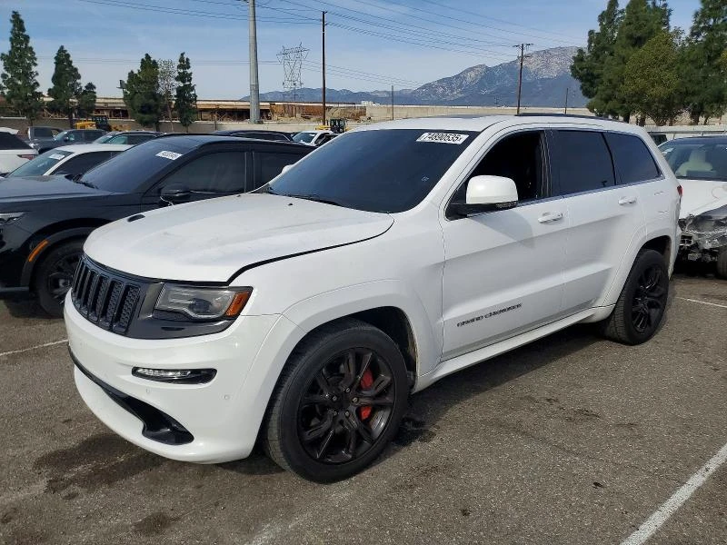 Jeep Grand cherokee SRT8* 6.4L V8 470HP* Кожа* ПАНО* CARFAX | Auto.bg — изображение 1