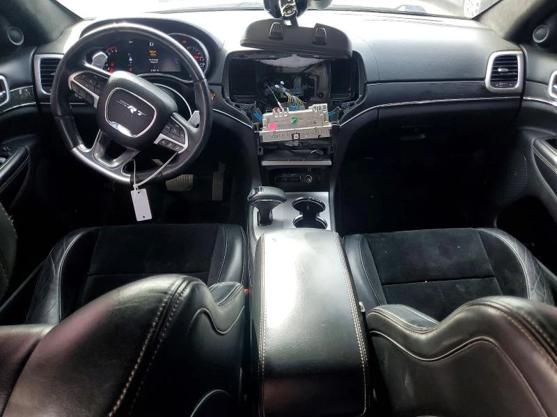 Jeep Grand cherokee SRT8* 6.4L V8 470HP* Кожа* ПАНО* CARFAX, снимка 8 - Автомобили и джипове - 53966135