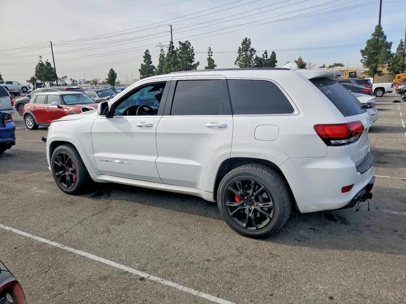 Jeep Grand cherokee SRT8* 6.4L V8 470HP* Кожа* ПАНО* CARFAX, снимка 2 - Автомобили и джипове - 53966135