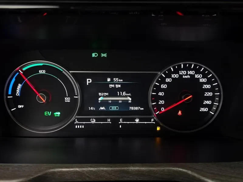 Kia Sorento 1.6 4Wd Prestige Choice - САМО 30% АВАНС!, снимка 8 - Автомобили и джипове - 55474588
