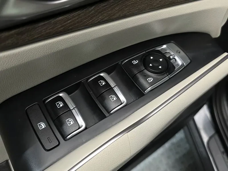 Kia Sorento 1.6 4Wd Prestige Choice - САМО 30% АВАНС!, снимка 14 - Автомобили и джипове - 55474588