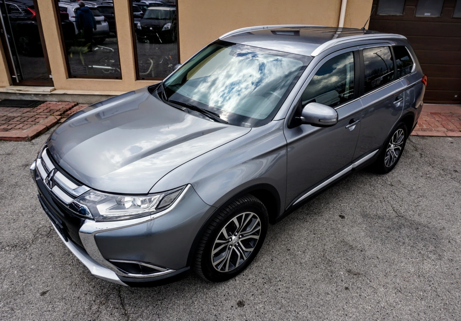 Mitsubishi Outlander 2.2DI-D CLEARTEC INSTYLE 4WD, снимка 1