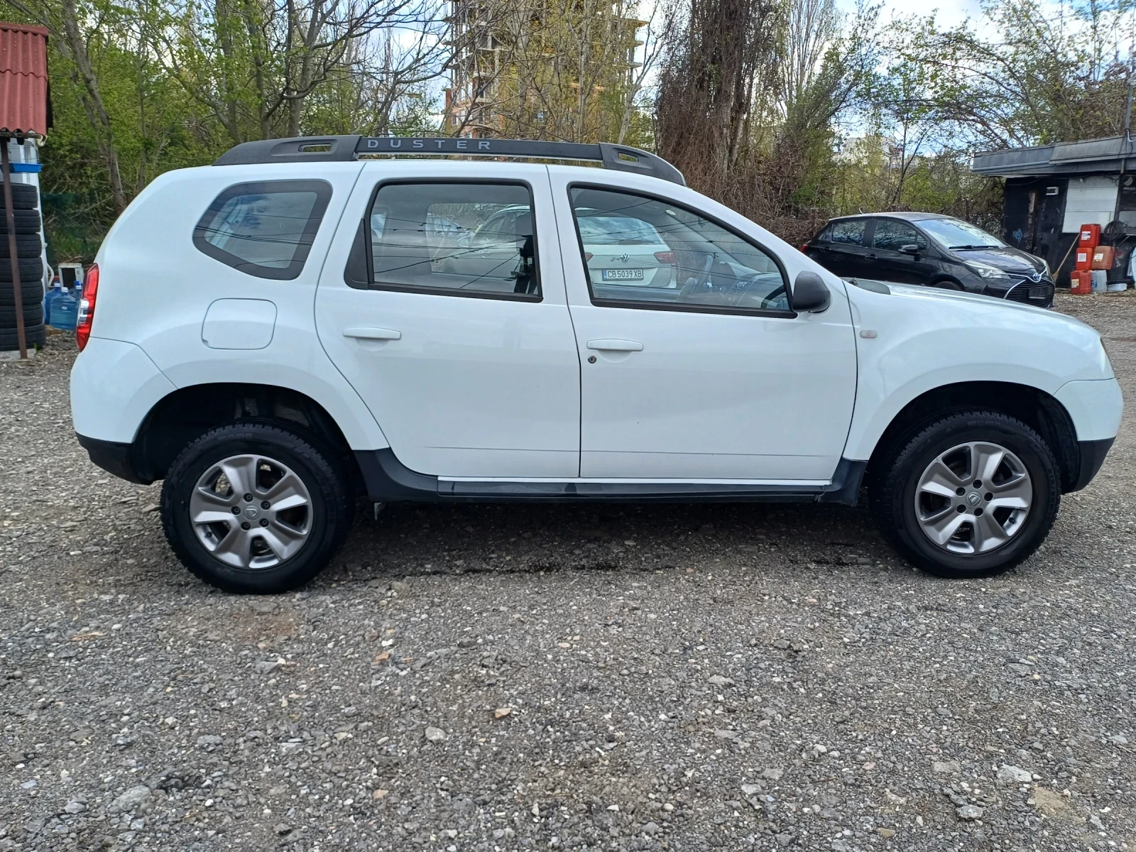 Dacia Duster 1.6 i GPL - изображение 4