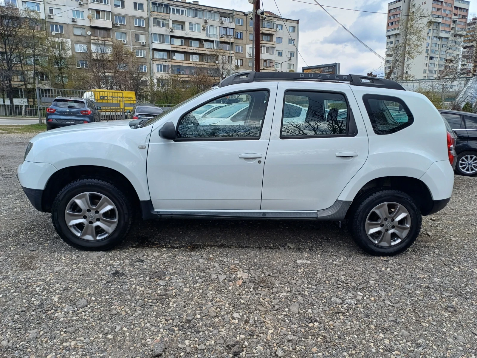 Dacia Duster 1.6 i GPL - изображение 8