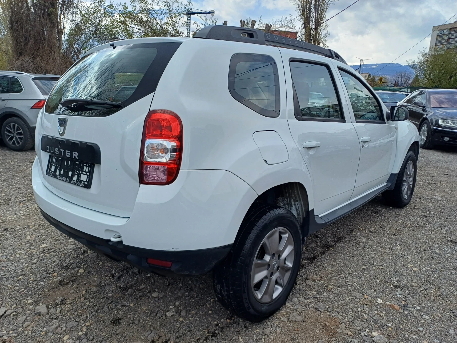 Dacia Duster 1.6 i GPL - изображение 5