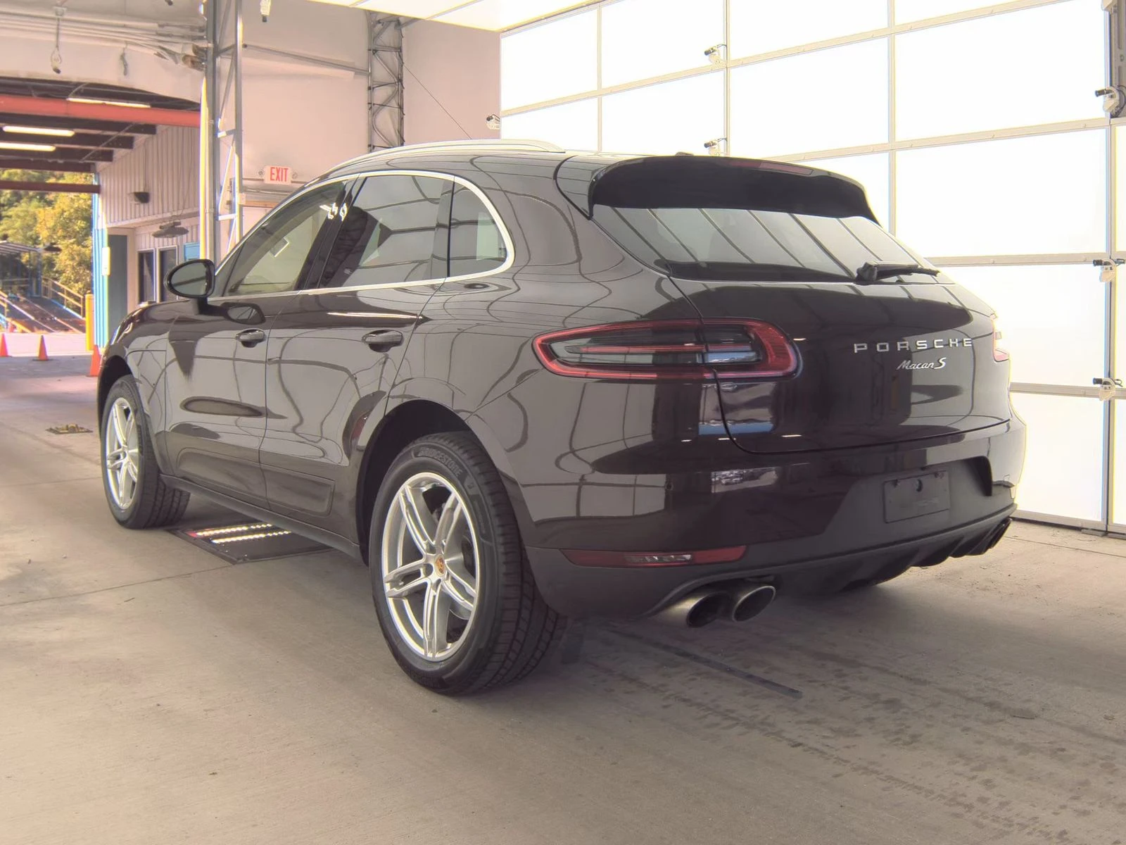 Porsche Macan S Обдух* BOSE* Ambient* М.Точка* Park Assist* Пано - изображение 6