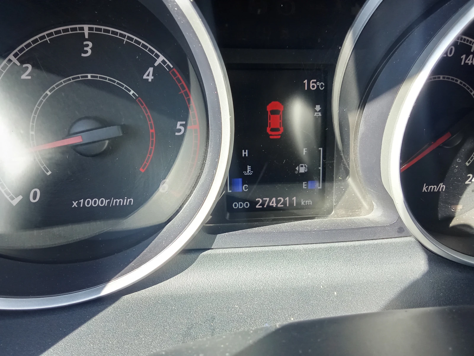 Mitsubishi Outlander 2, 2 DI-D - изображение 7