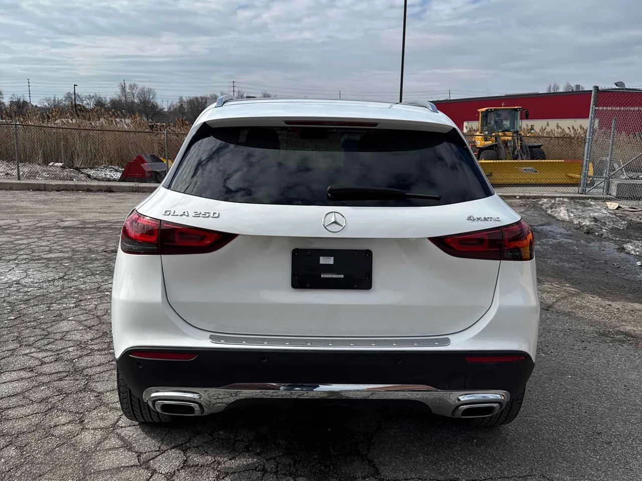 Mercedes-Benz GLA 250  CARFAX, снимка 4 - Автомобили и джипове - 54005956