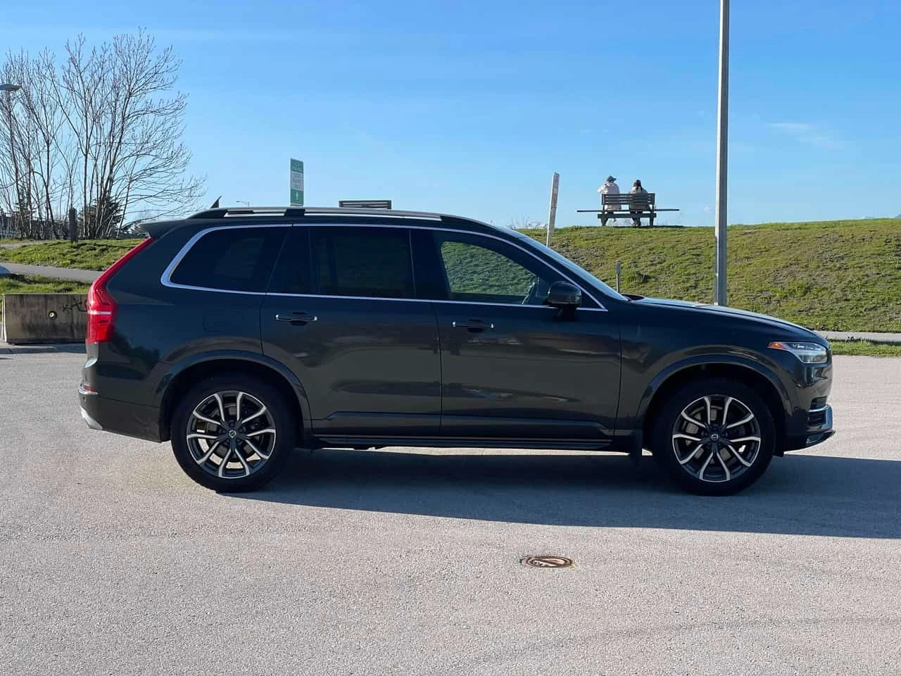 Volvo Xc90 * Momentum * 7 МЕСТНА* PANO* KEYLESS* ПОДГРЕВ* , снимка 3 - Автомобили и джипове - 54141868