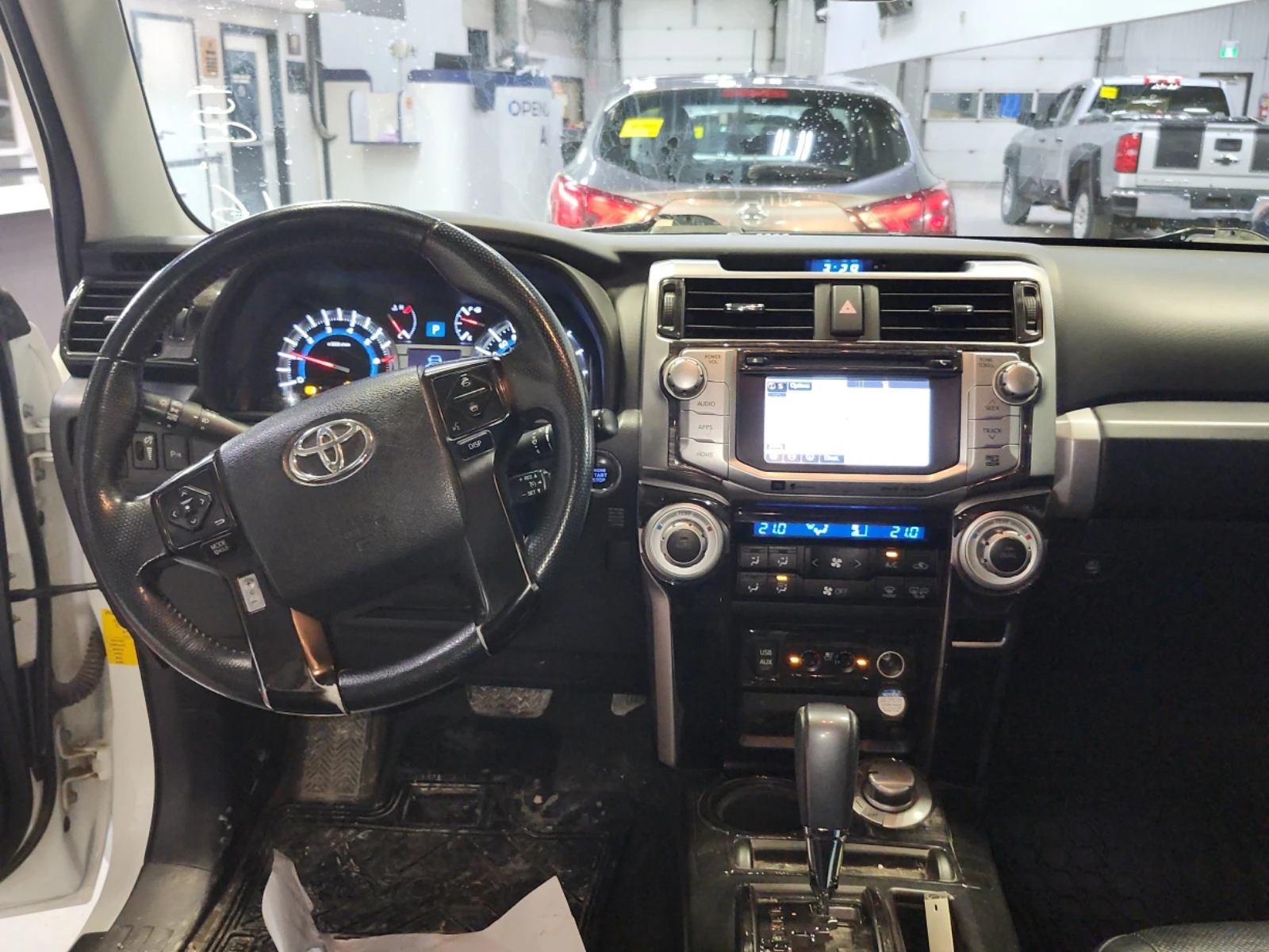 Toyota 4runner LIMITED/AWD/ЦЕНА ДО БЪЛГАРИЯ, снимка 8 - Автомобили и джипове - 54440927