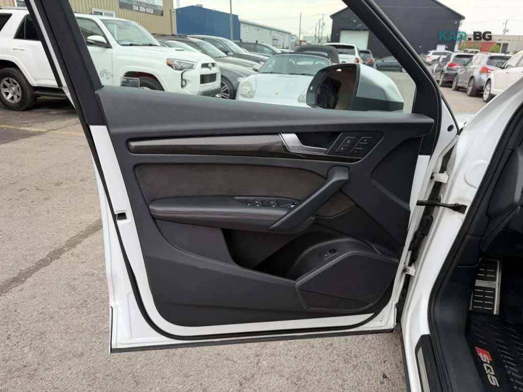 Audi SQ5 PROGRESIV * EXCLUSIVE * АвтоКредит * (ЦЕНА ДО БГ), снимка 8 - Автомобили и джипове - 54897319