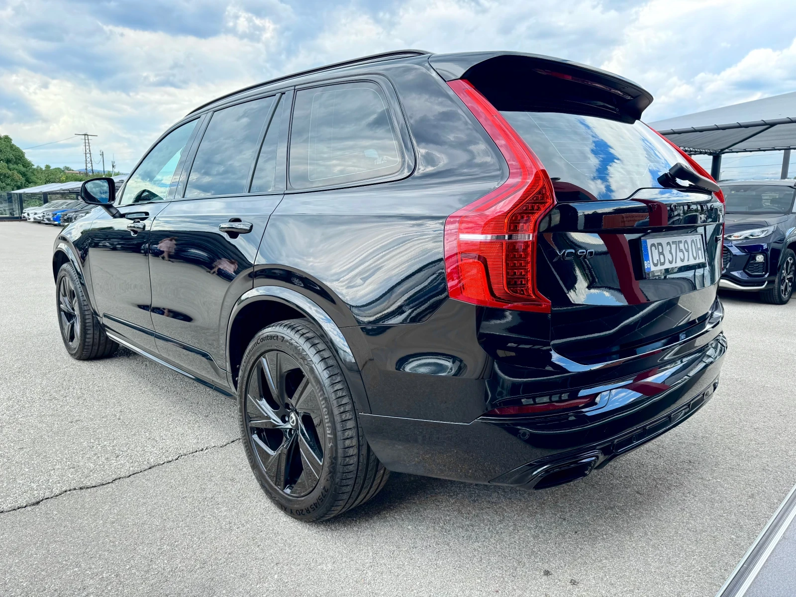 Volvo Xc90 B5* R-DESIGN* FACELIFT* BLACK EDITION* 7 МЕСТА* , снимка 4 - Автомобили и джипове - 55252806