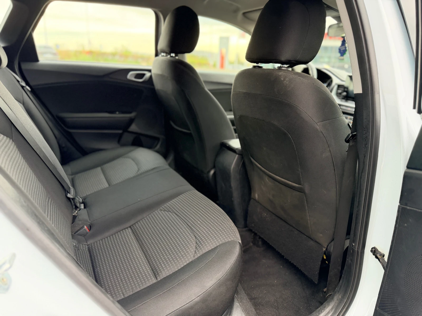 Kia Sportage 1.6CRDi-Лизинг през Уникредит , снимка 10 - Автомобили и джипове - 56079331