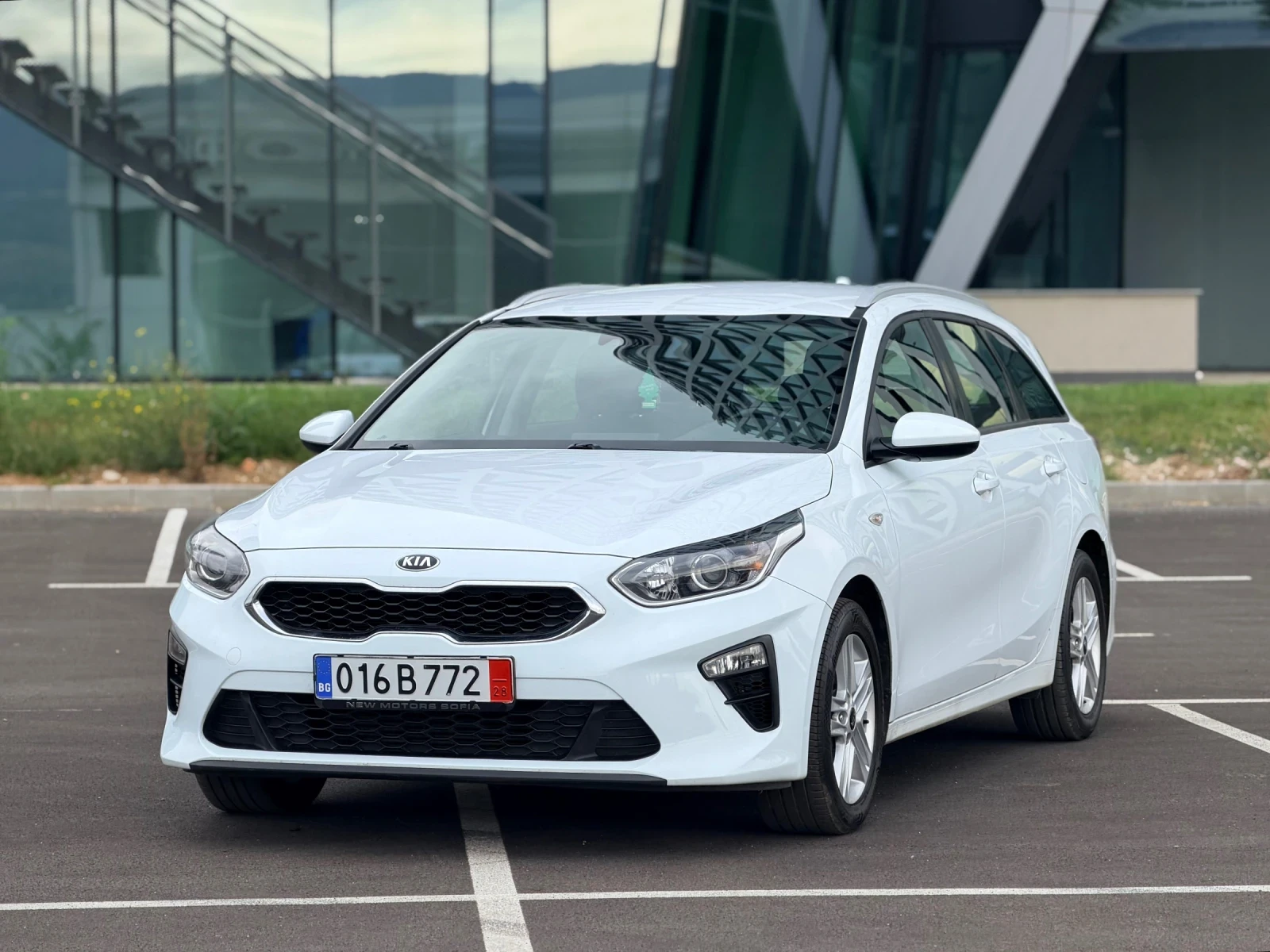 Kia Sportage 1.6CRDi-Лизинг през Уникредит 