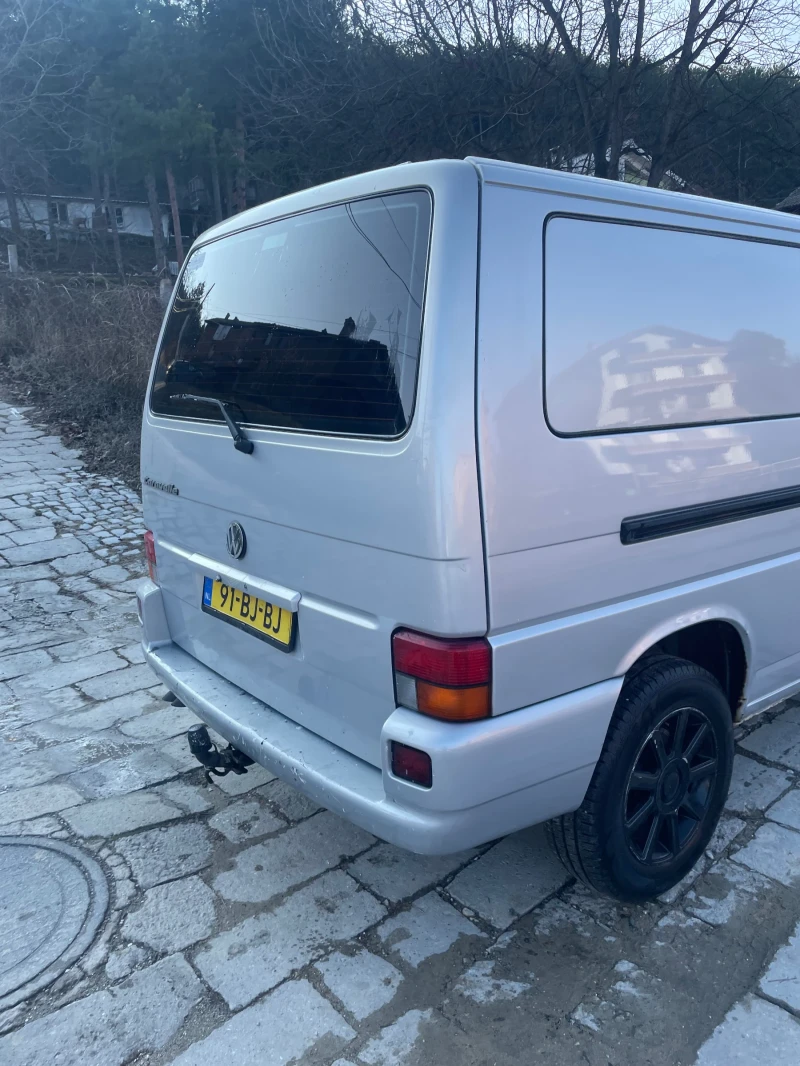 VW Caravelle, снимка 3 - Бусове и автобуси - 48561441