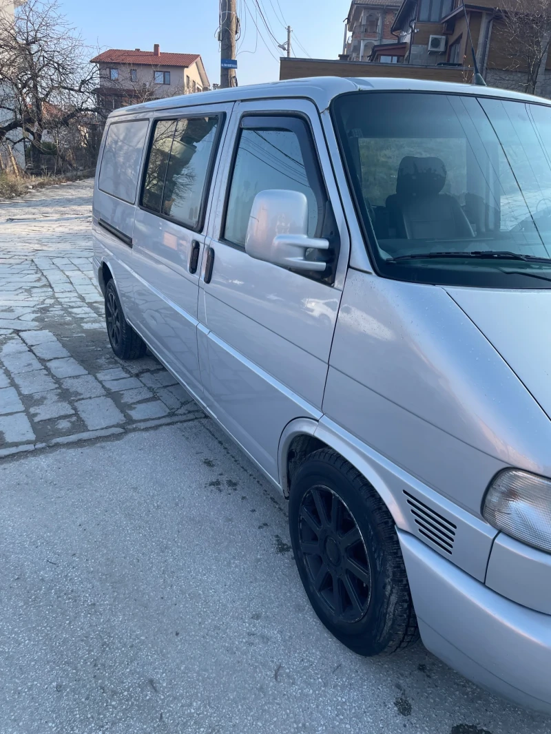 VW Caravelle, снимка 5 - Бусове и автобуси - 48561441