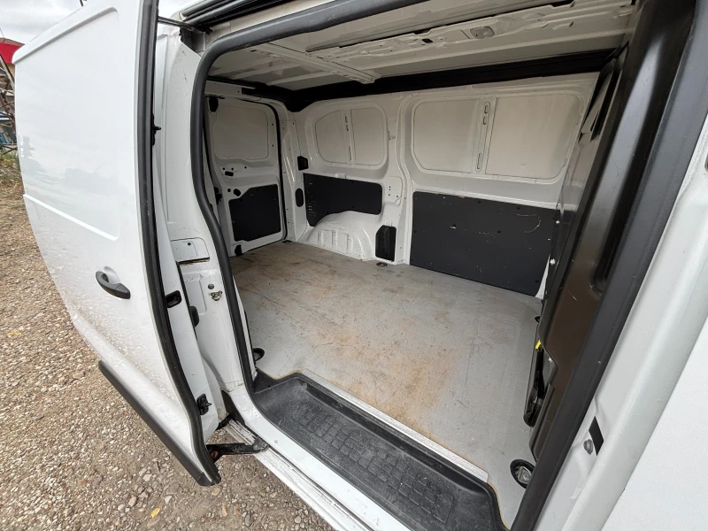 Opel Vivaro, снимка 16 - Бусове и автобуси - 51849638