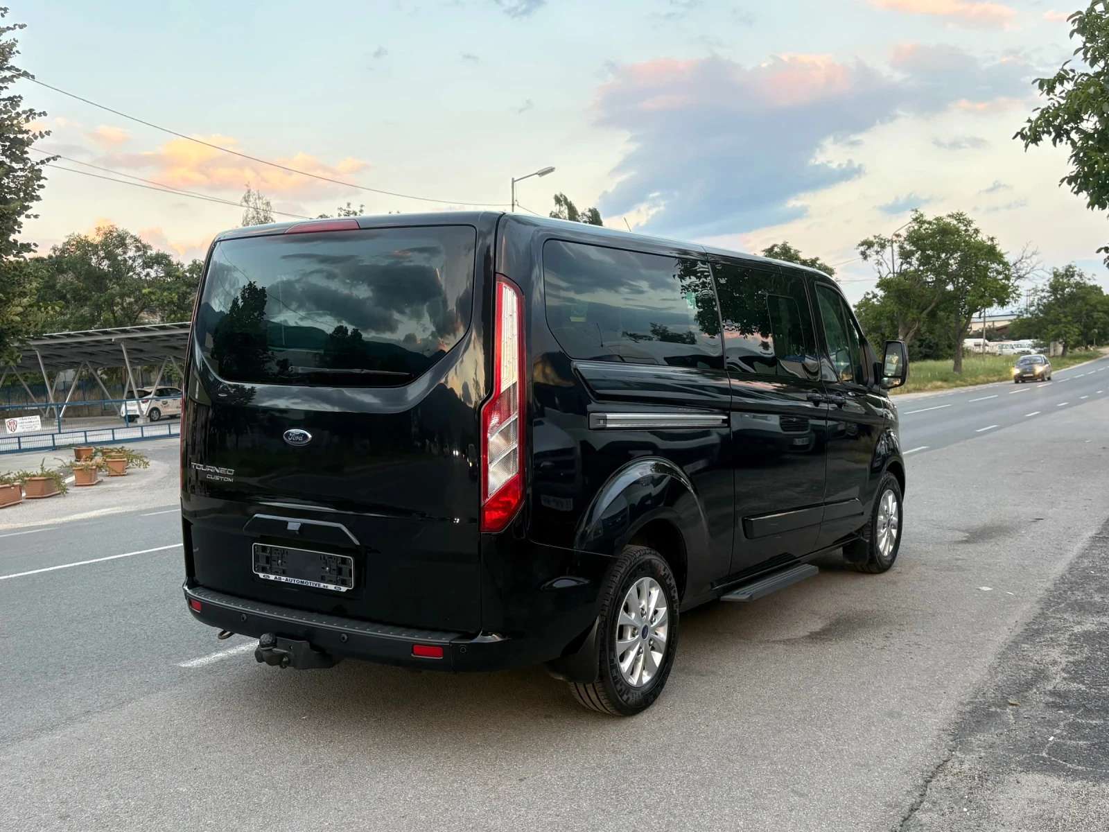 Ford Transit Custom TOURNEO ВСИЧКИ ЕКСТРИ! КАТО НОВ!!!, снимка 3 - Бусове и автобуси - 55064159