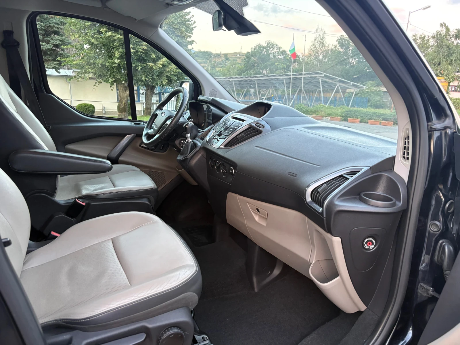 Ford Transit Custom TOURNEO ВСИЧКИ ЕКСТРИ! КАТО НОВ!!!, снимка 7 - Бусове и автобуси - 55064159