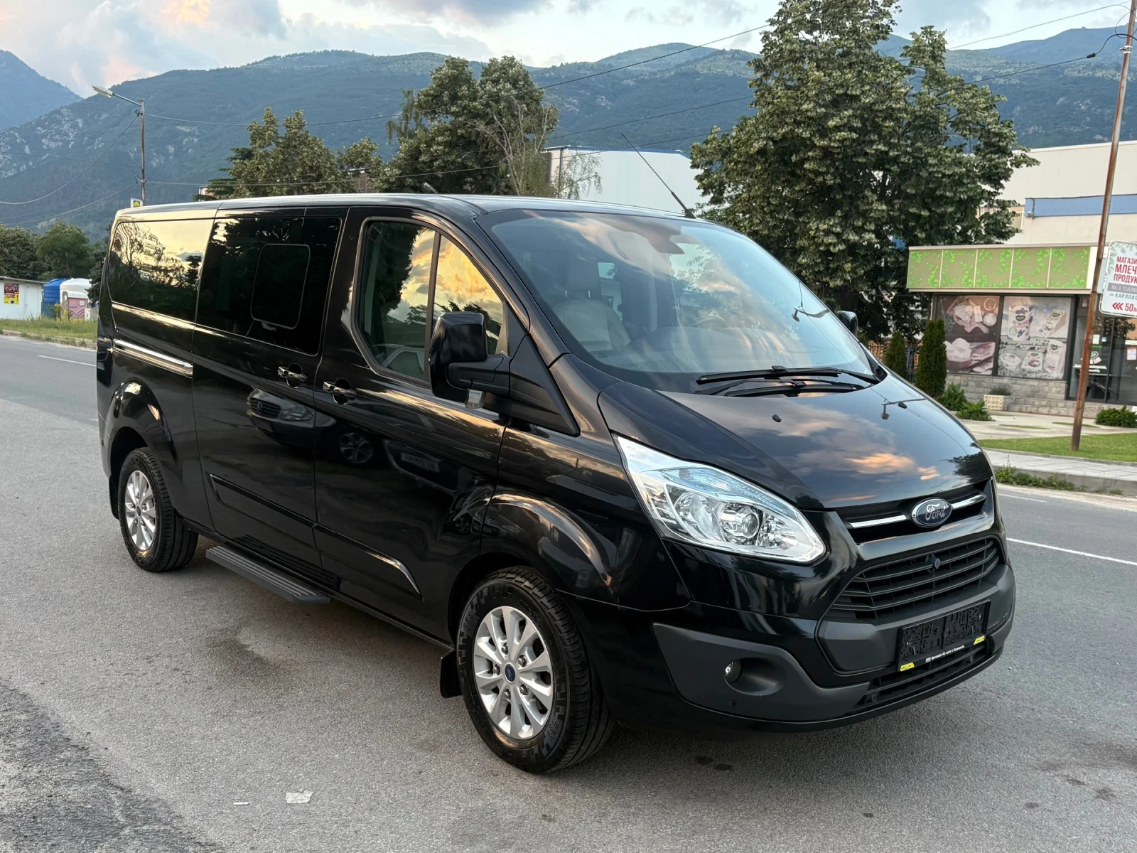 Ford Transit Custom TOURNEO ВСИЧКИ ЕКСТРИ! КАТО НОВ!!!, снимка 2 - Бусове и автобуси - 55064159