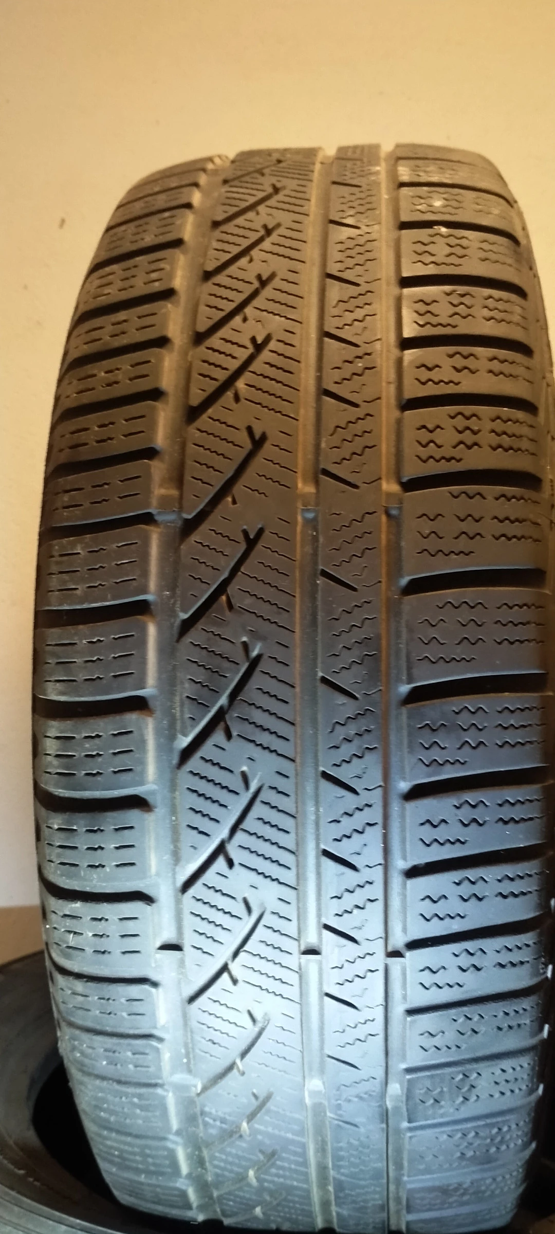 ���� 205/55R16 | Mobile.bg � ����������� 1