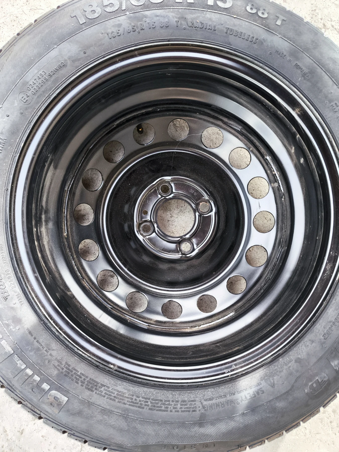 Гуми с джанти Barum 185/65R15, снимка 4 - Гуми и джанти - 53929235