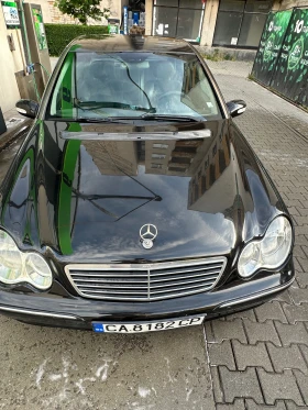 Mercedes-Benz C 220, снимка 8