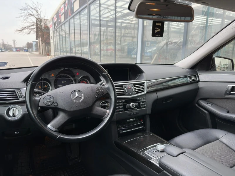 Mercedes-Benz E 350, снимка 10 - Автомобили и джипове - 44401525