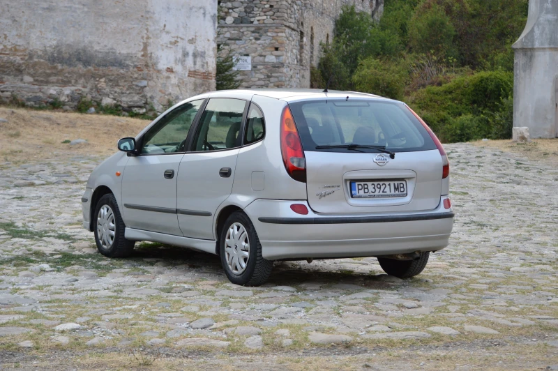 Nissan Almera tino 2.2 DI 114 к.с., снимка 5 - Автомобили и джипове - 47044005