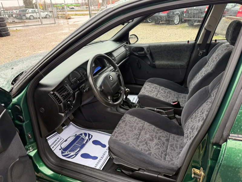 Opel Vectra 1.6BENZIN-75PS, снимка 9 - Автомобили и джипове - 48156287