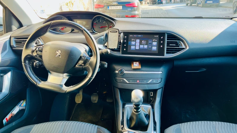 Peugeot 308 1.6HDI, снимка 7 - Автомобили и джипове - 48871899