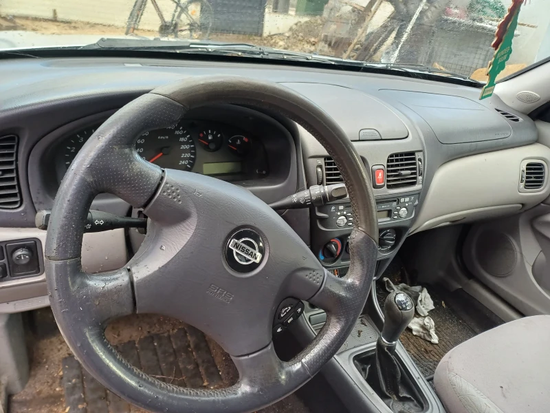 Nissan Almera, снимка 2 - Автомобили и джипове - 49454565