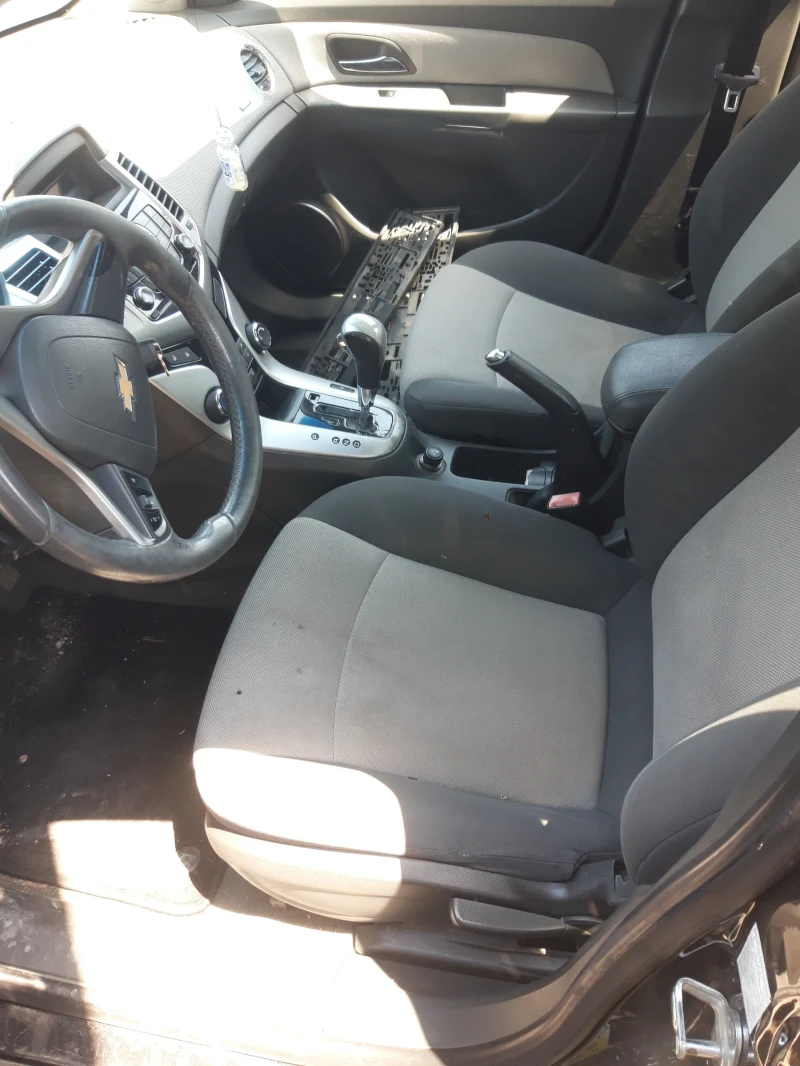 Chevrolet Cruze 1.8benzin НА ЧАСТИ , снимка 5 - Автомобили и джипове - 51014813
