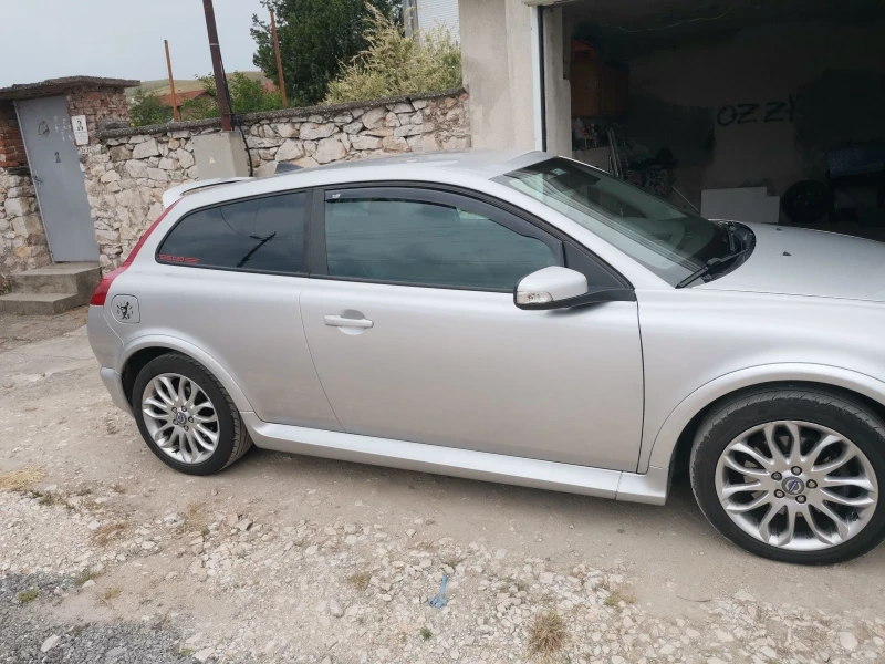 Volvo C30, снимка 3 - Автомобили и джипове - 53091106