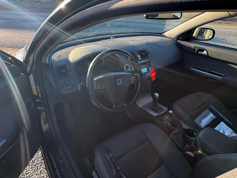 Volvo V50 2.0 Бензин , снимка 4 - Автомобили и джипове - 53246115