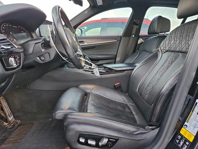 BMW 550 M550XI* AMBIENT* ДИГИТАЛНО* ТАБЛО , снимка 4 - Автомобили и джипове - 53874465