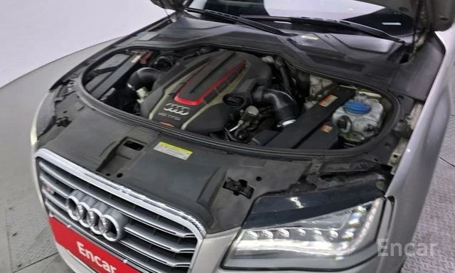 Audi S8, снимка 6 - Автомобили и джипове - 54327412