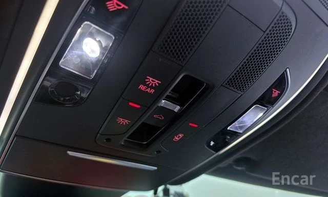 Audi S8, снимка 15 - Автомобили и джипове - 54327412