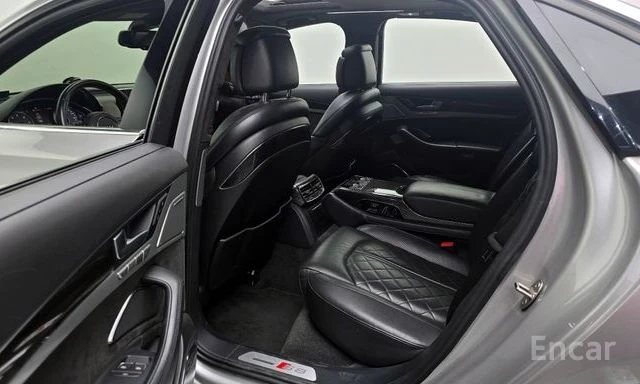 Audi S8, снимка 12 - Автомобили и джипове - 54327412