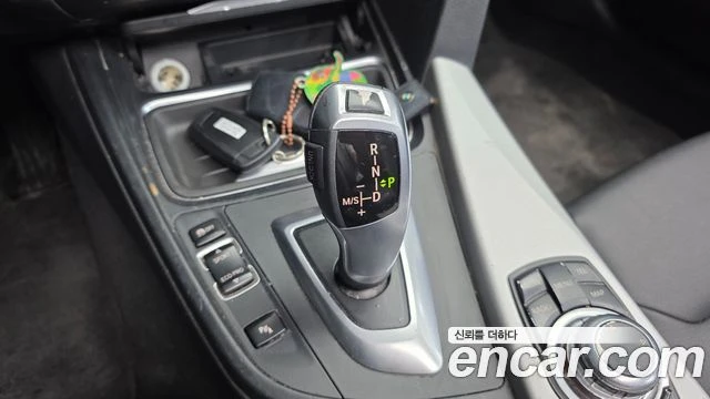 BMW 320, снимка 9 - Автомобили и джипове - 56077690
