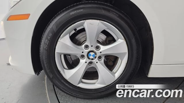 BMW 320, снимка 5 - Автомобили и джипове - 56077690