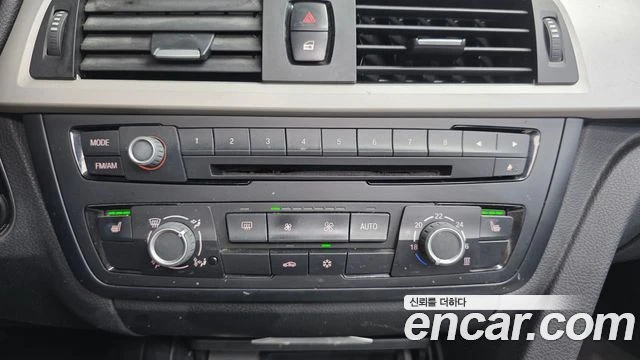 BMW 320, снимка 15 - Автомобили и джипове - 56077690